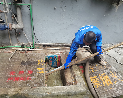 龙圩清掏化粪池