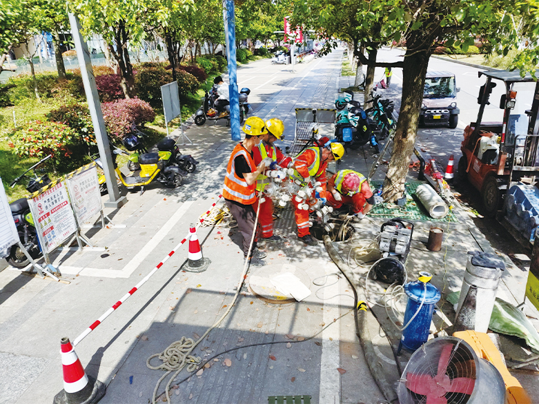  龙圩UV-CIPP紫外光固化修复