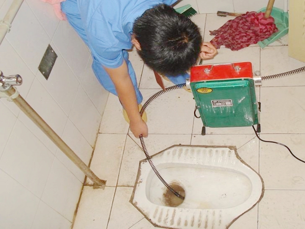 龙圩如何知道管道疏通公司哪家好？